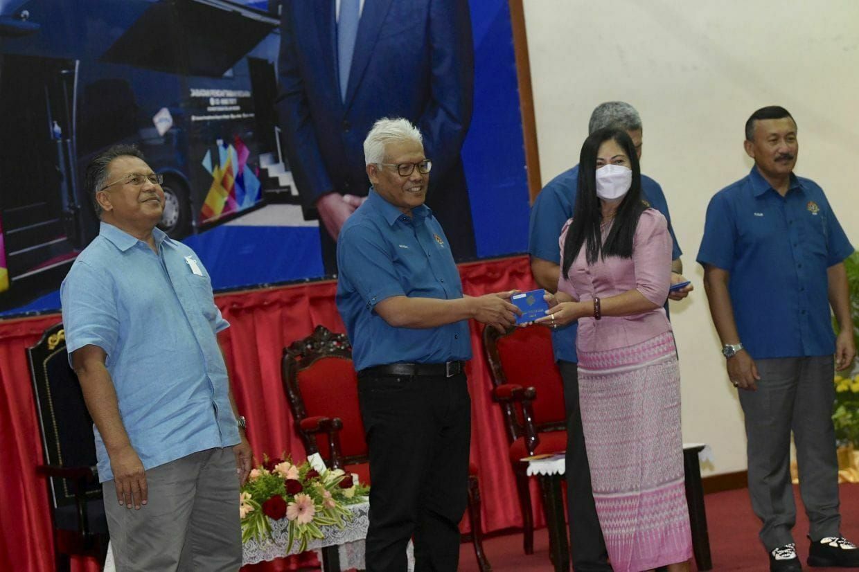Premium visa programme gets 20,000 applications on first day